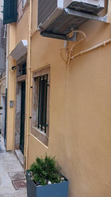 Appartement Old Town Corfu Romantic Studio Manto Nymfes Extérieur photo